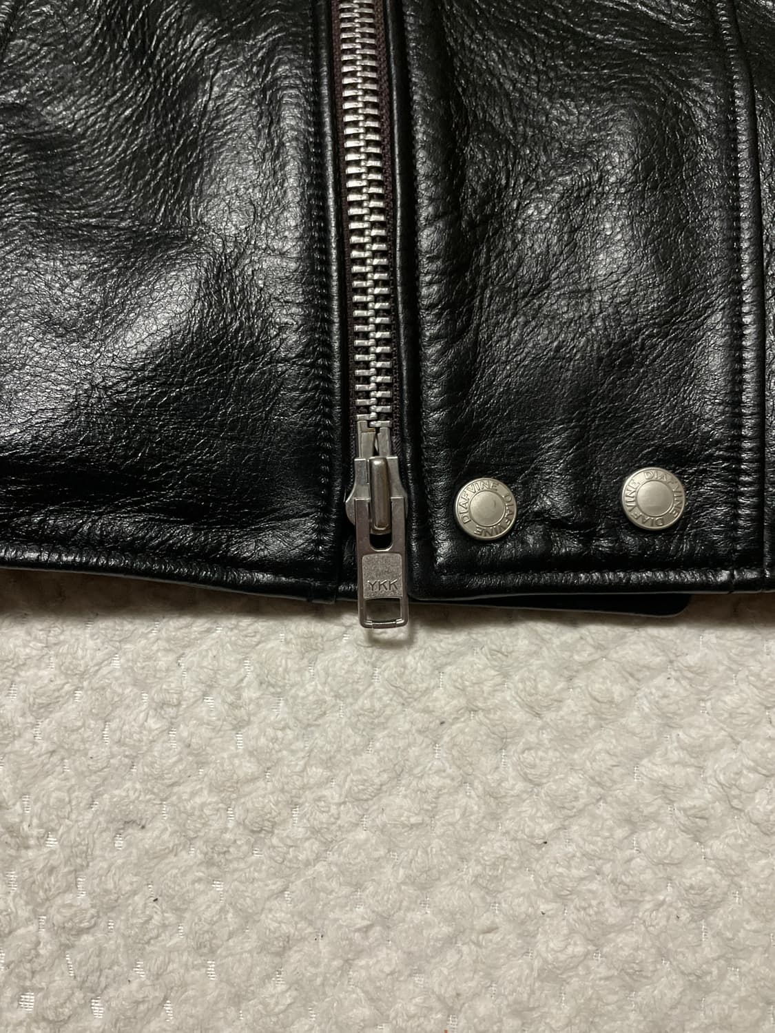 DIAFVINE 디아프바인 2WAY 카우하이드 소가죽 마크 레더 자켓 상품이미지4