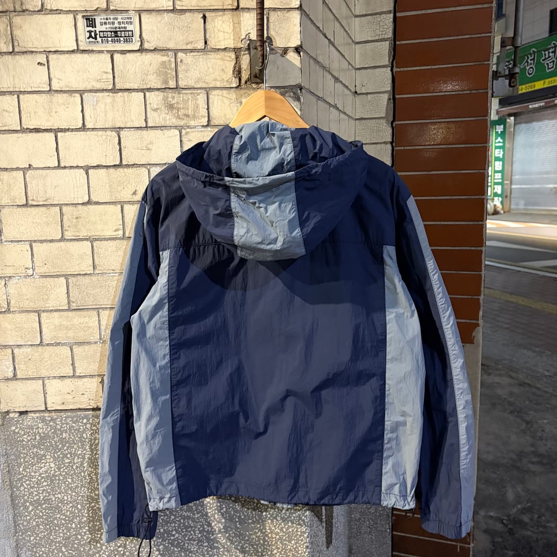 알마니 익스체인지 칼라 블록 나일론 바람막이 자켓 상품이미지5