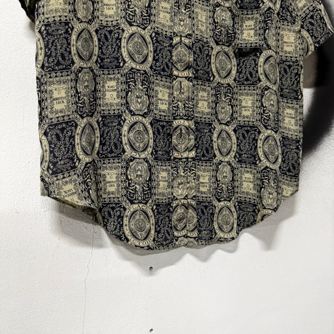 VTG 빈티지 오리엔탈 에스닉 풀 패턴 원포켓 반팔 셔츠 상품이미지4