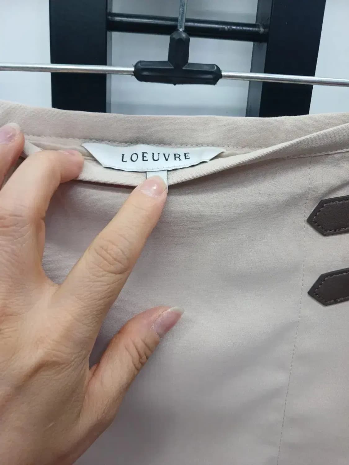 LOEUVRE 베이지 더블 버클 주름 스커트55 상품이미지5