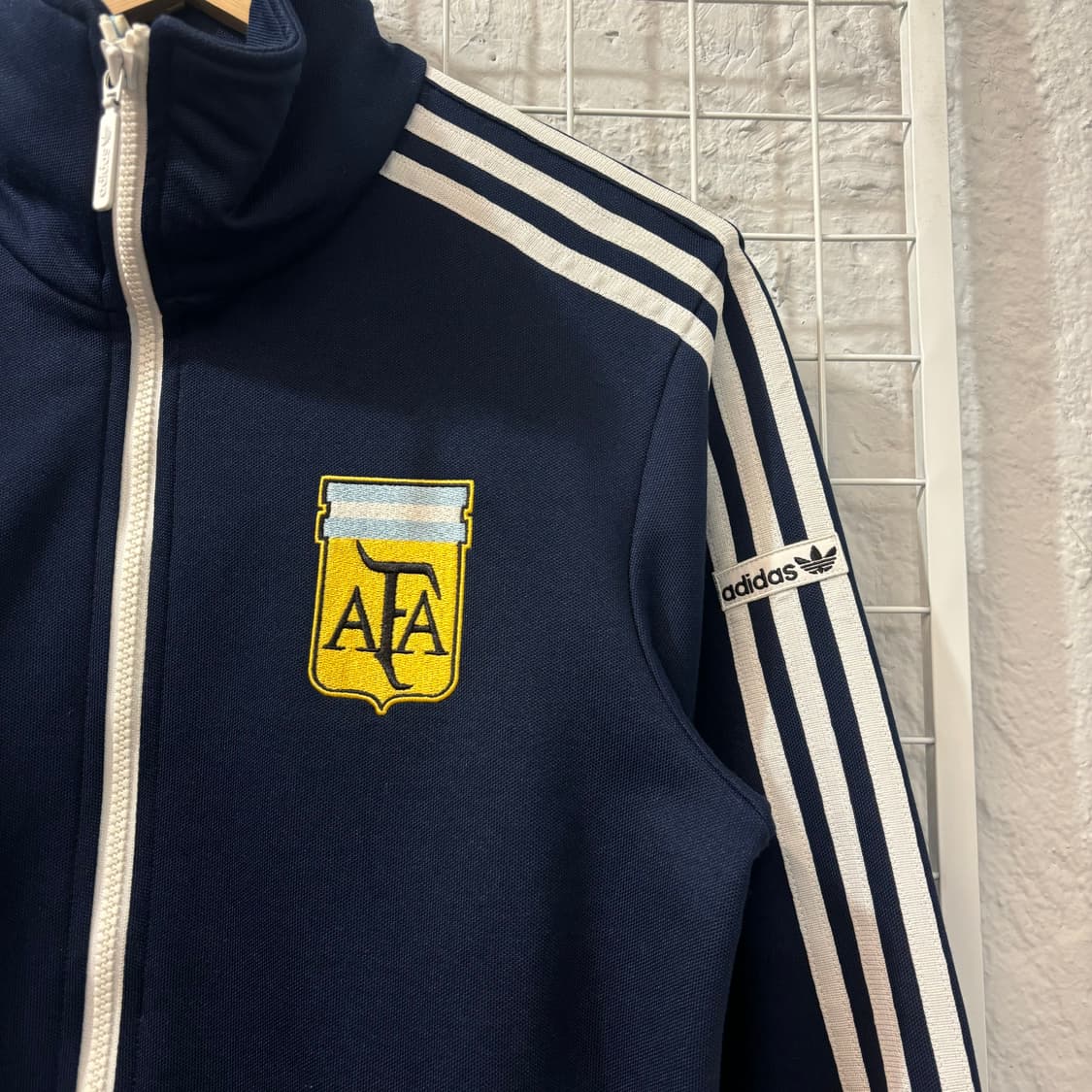 아디다스 아르헨티나 메시 네이비 트랙탑 져지 S 상품이미지5