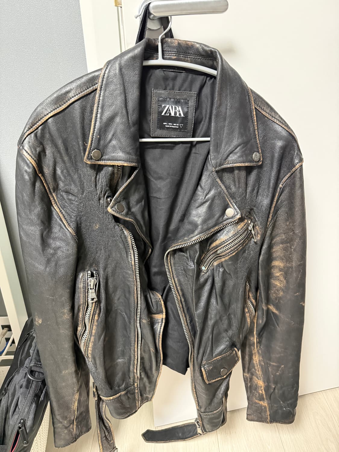     zara 9953/301/800 레더자켓 구합니다  상품이미지3