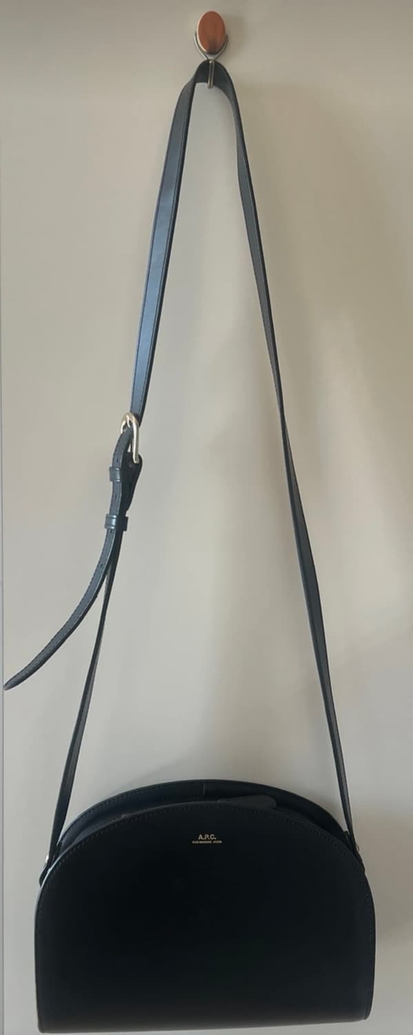 아페쎄 하프문 가방 APC 상품이미지4