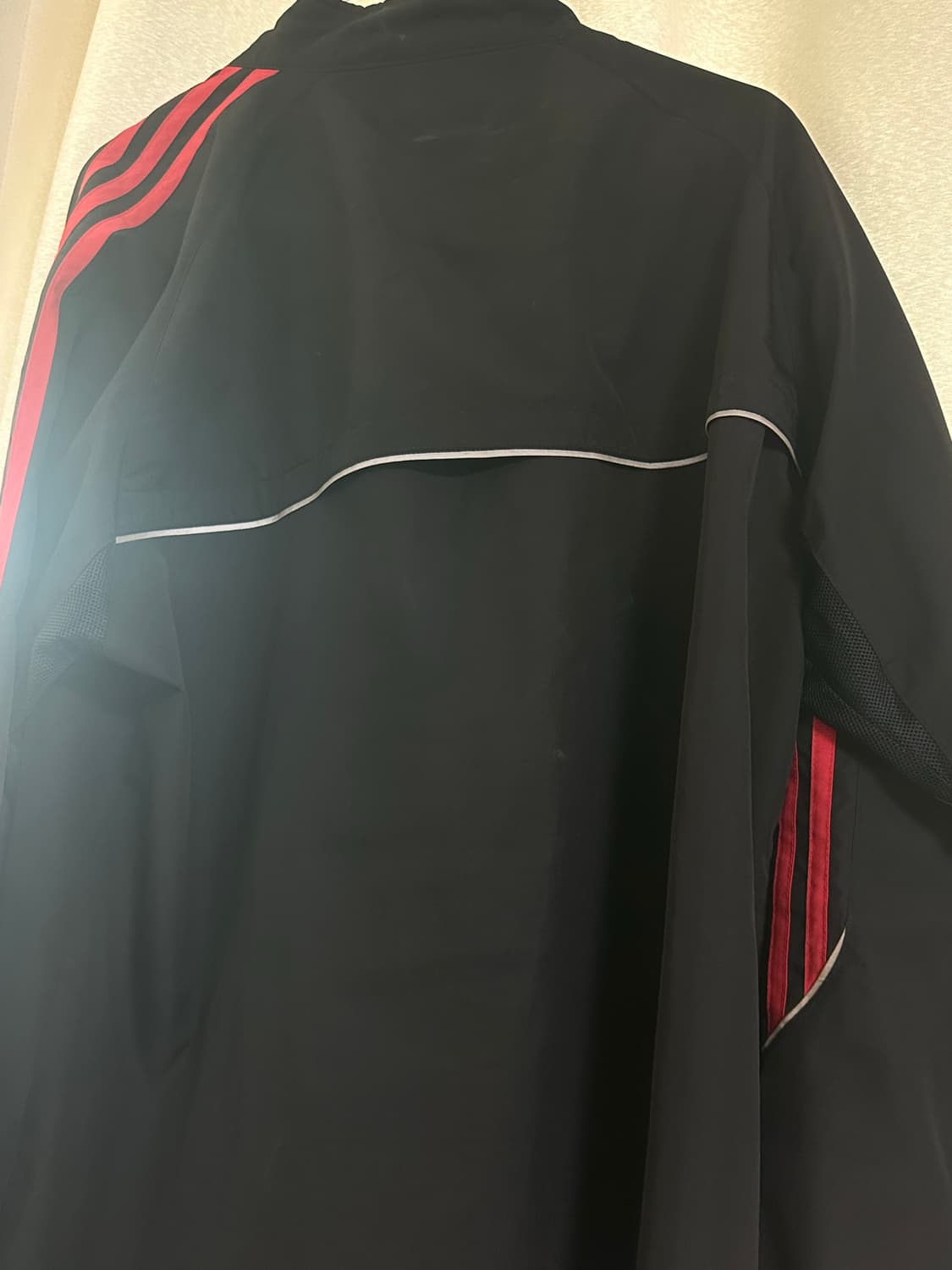 아디다스 빨검 바람막이 상품이미지3