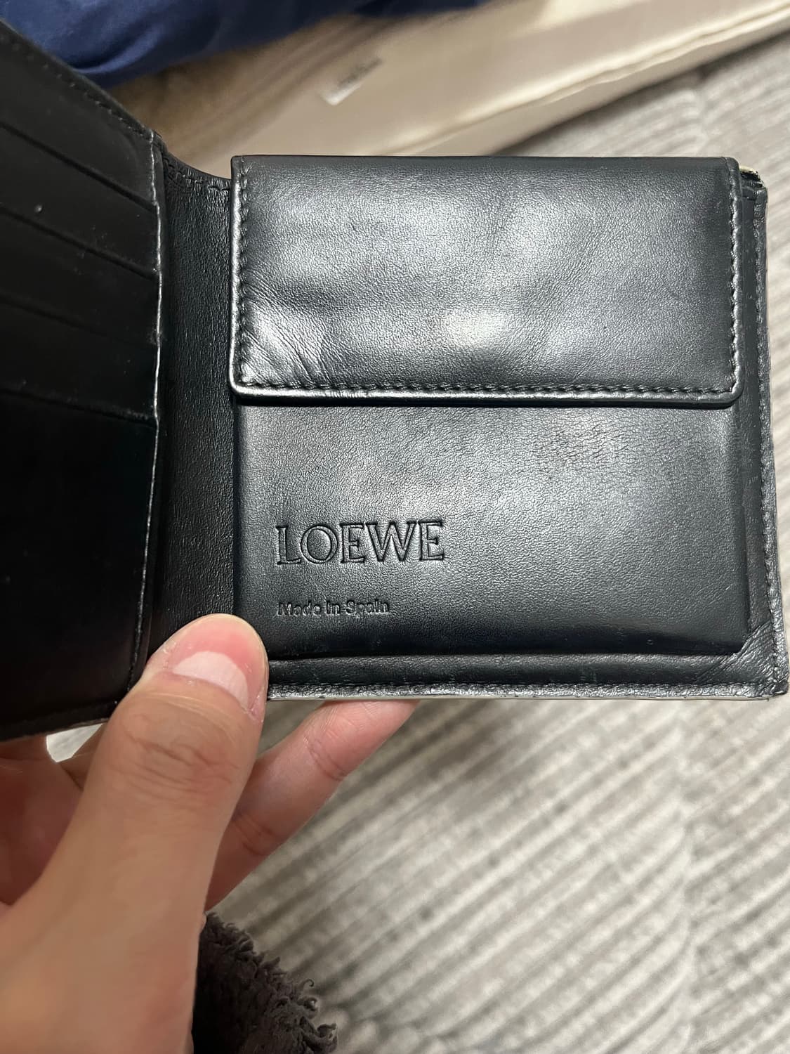 로에베 반지갑 상품이미지2