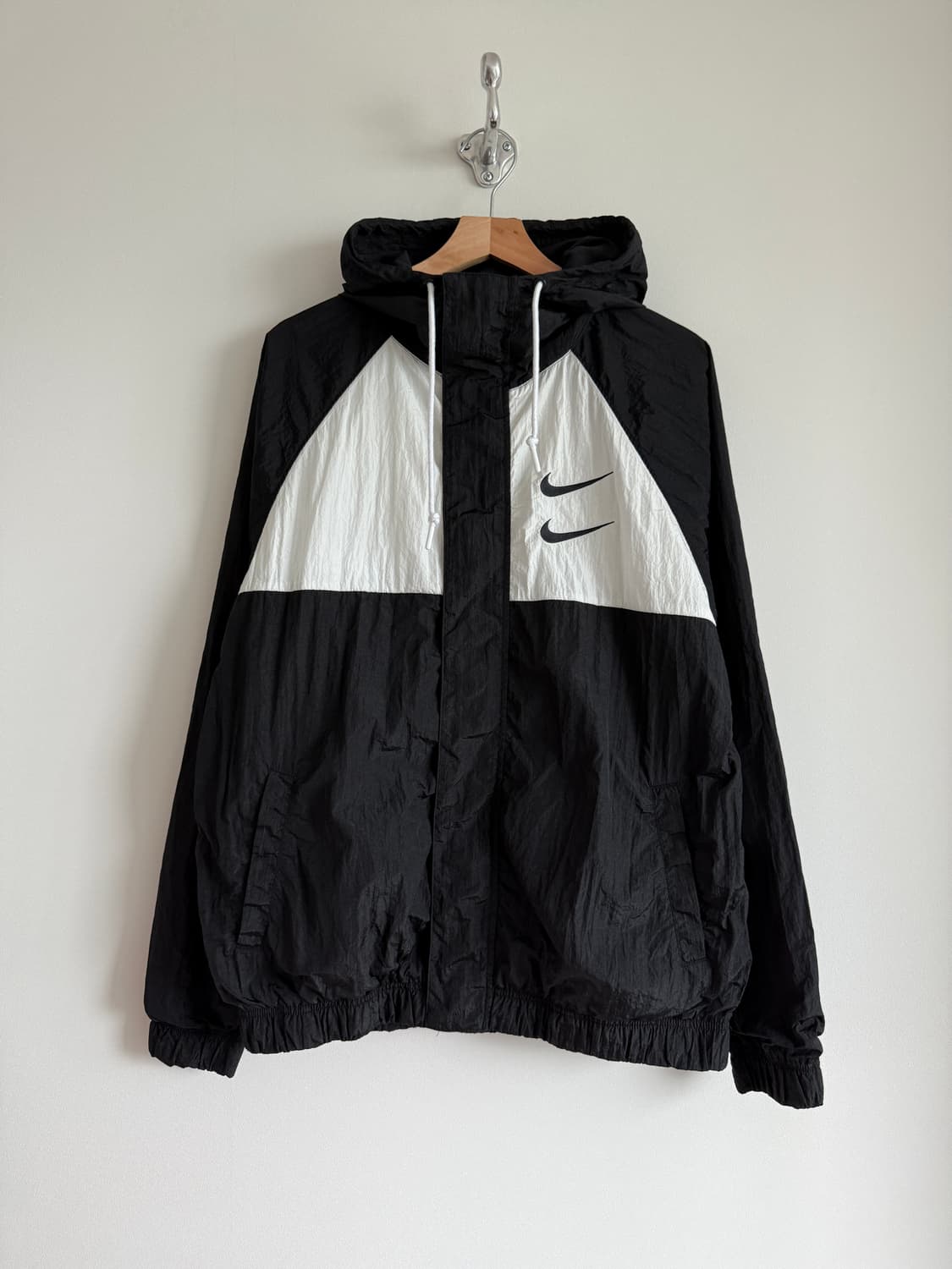 나이키(NIKE) 스우시 윈드브레이커 바람막이 상품이미지1