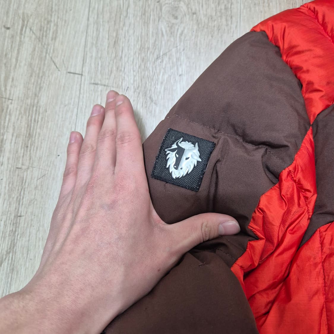 블랙야크 윈드스토퍼 여성 구스다운 후드 푸퍼 패딩  상품이미지4