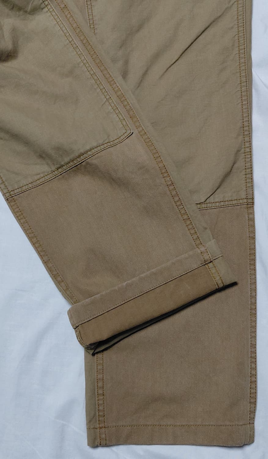 [L] R.NEWBOLD 알뉴볼드 파라핀 가공 헤링본 워크 팬츠 (카멜) 상품이미지4