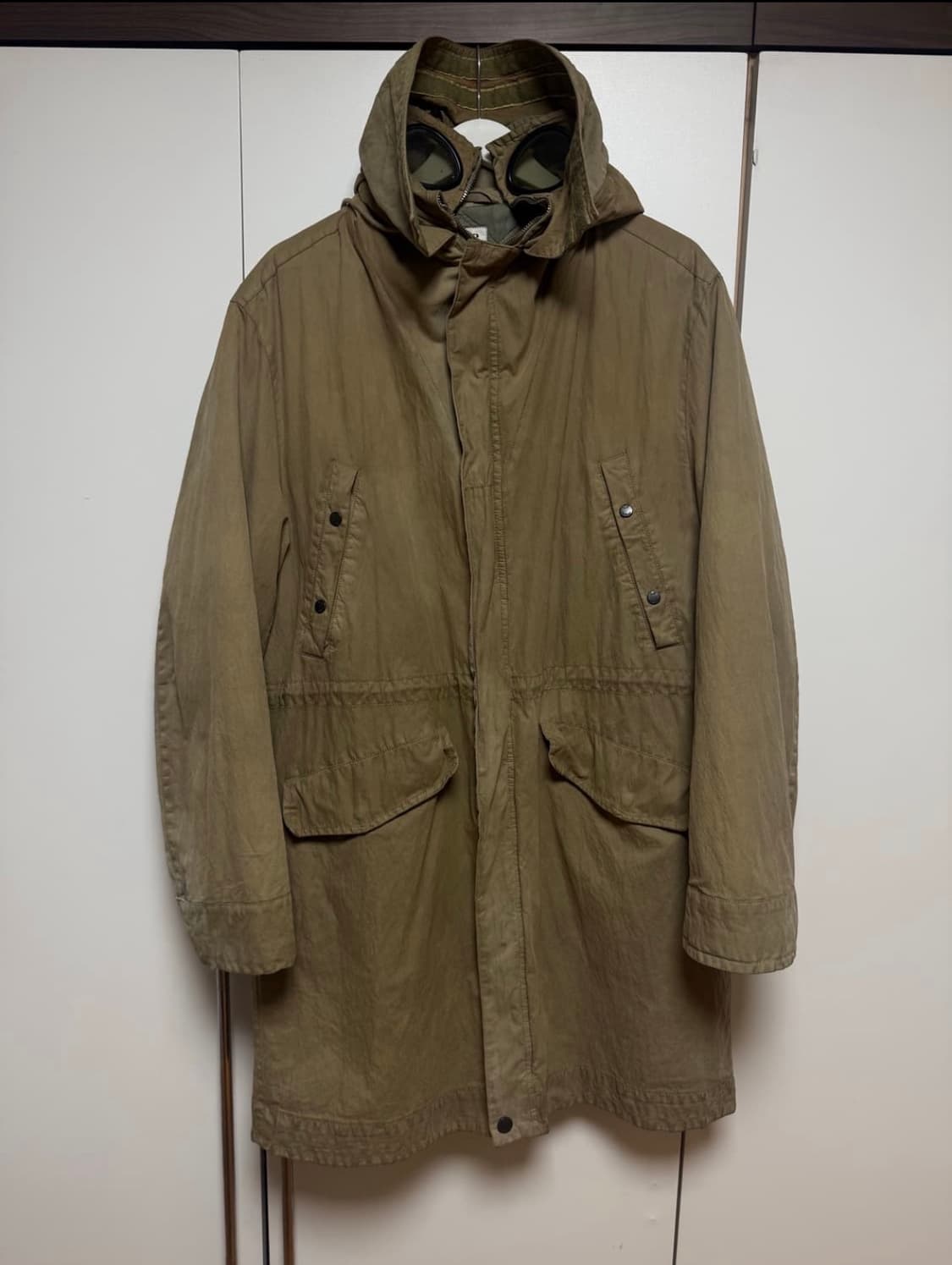 Cp컴퍼니 고글 야상자켓팝니다 상품이미지2