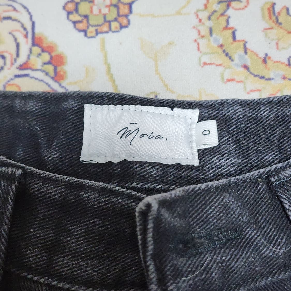 Moia 모이아 흑청 부츠컷 데님
24-25 상품이미지3