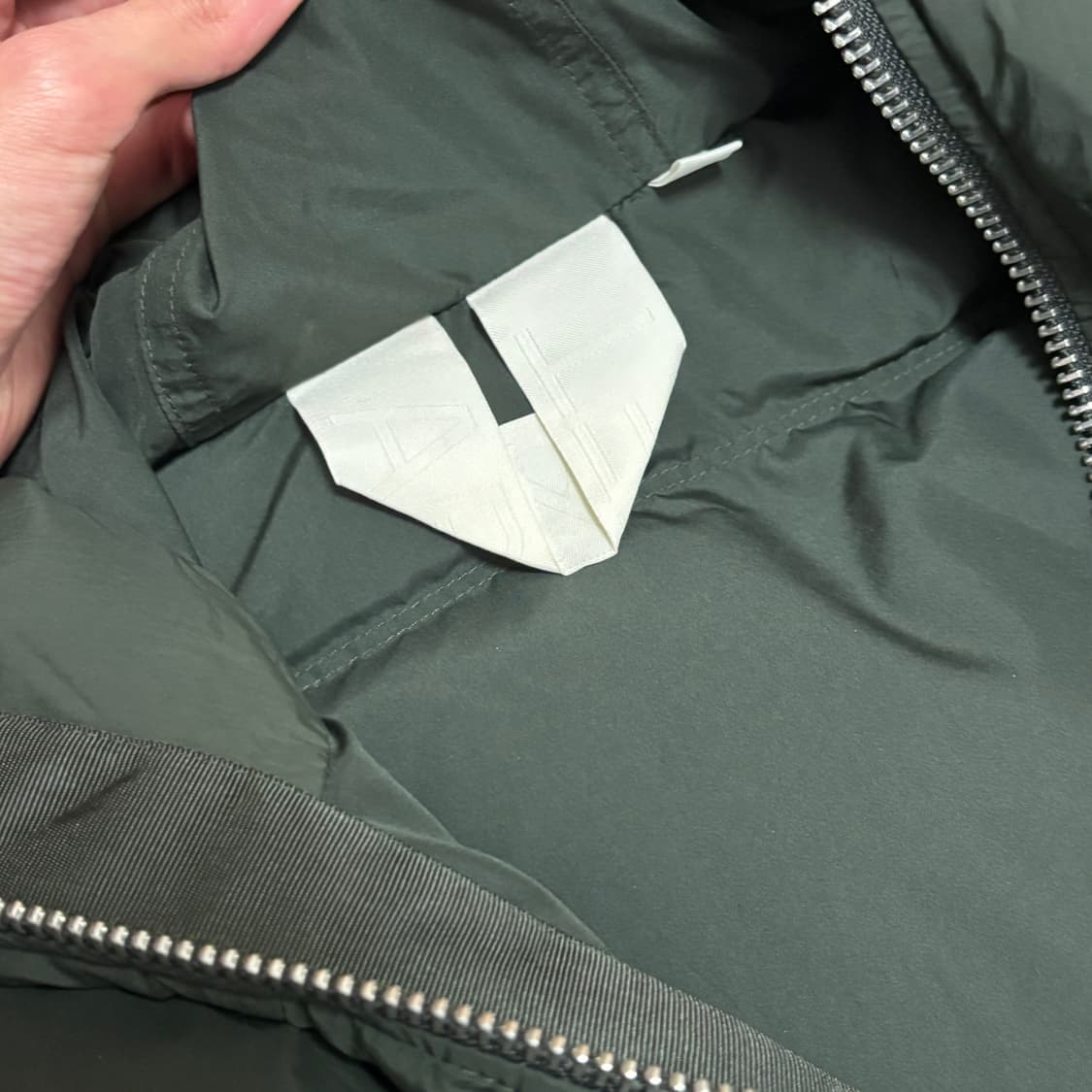 [유럽 S] 아르켓 다운 푸퍼 자켓 카키 다크그린 패딩 세제품 상품이미지3