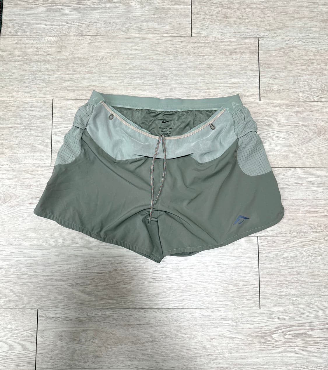 나이키 트레일 반바지 상품이미지1