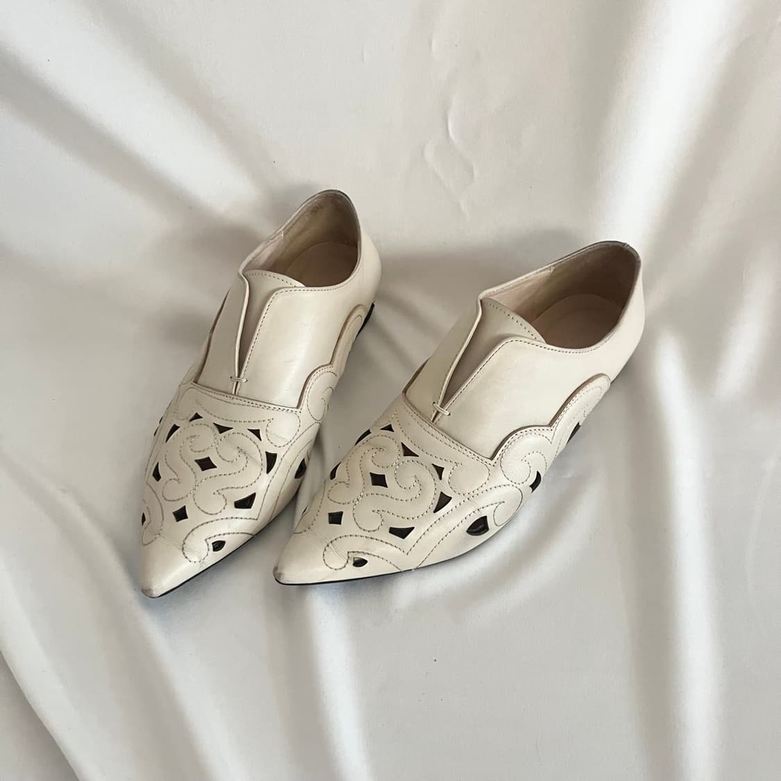 Ivory leather carving ৎ୭ flats 상품이미지7