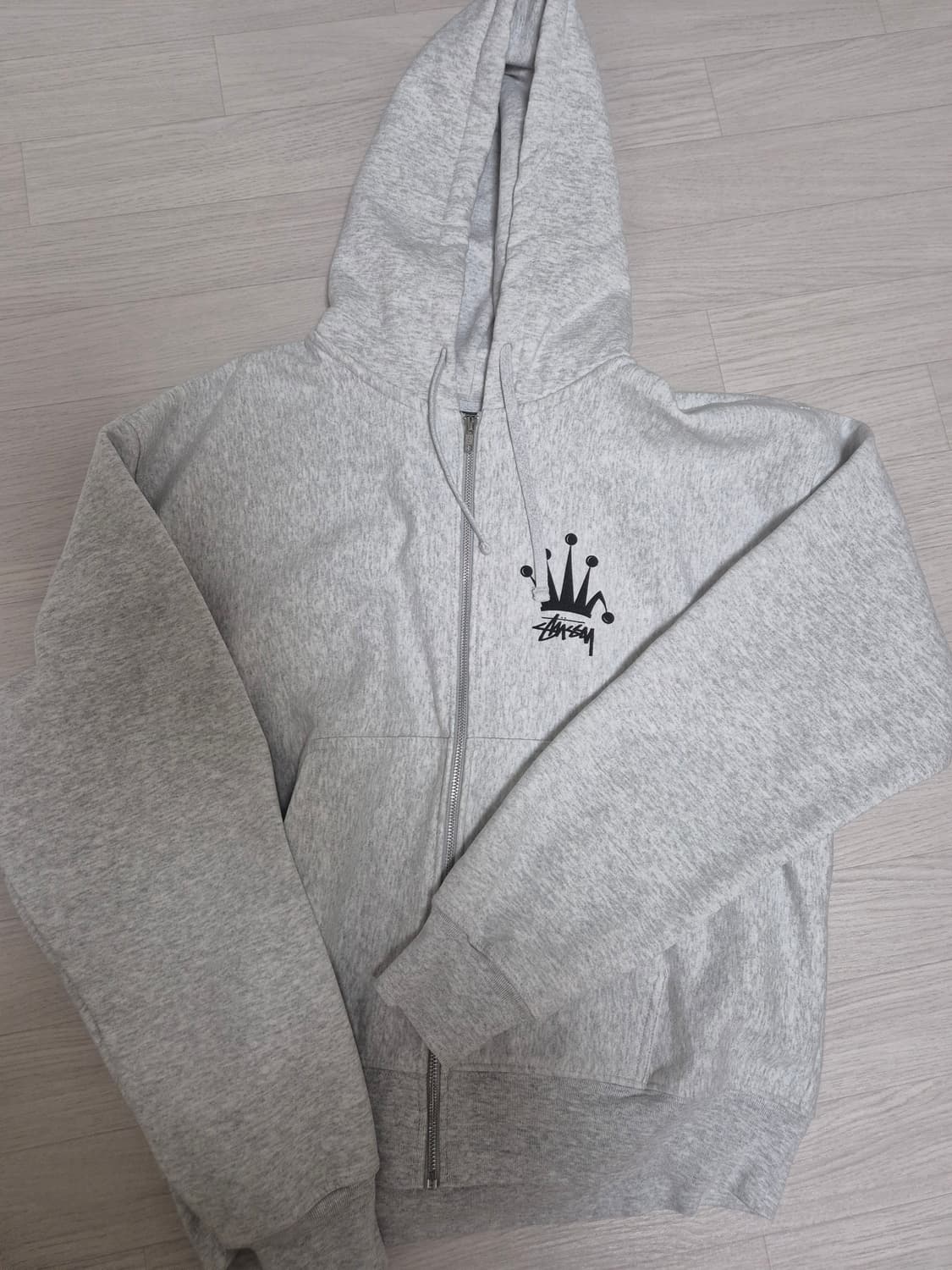 스투시 크라운 후드집업 팝니다(새상품) 상품이미지1