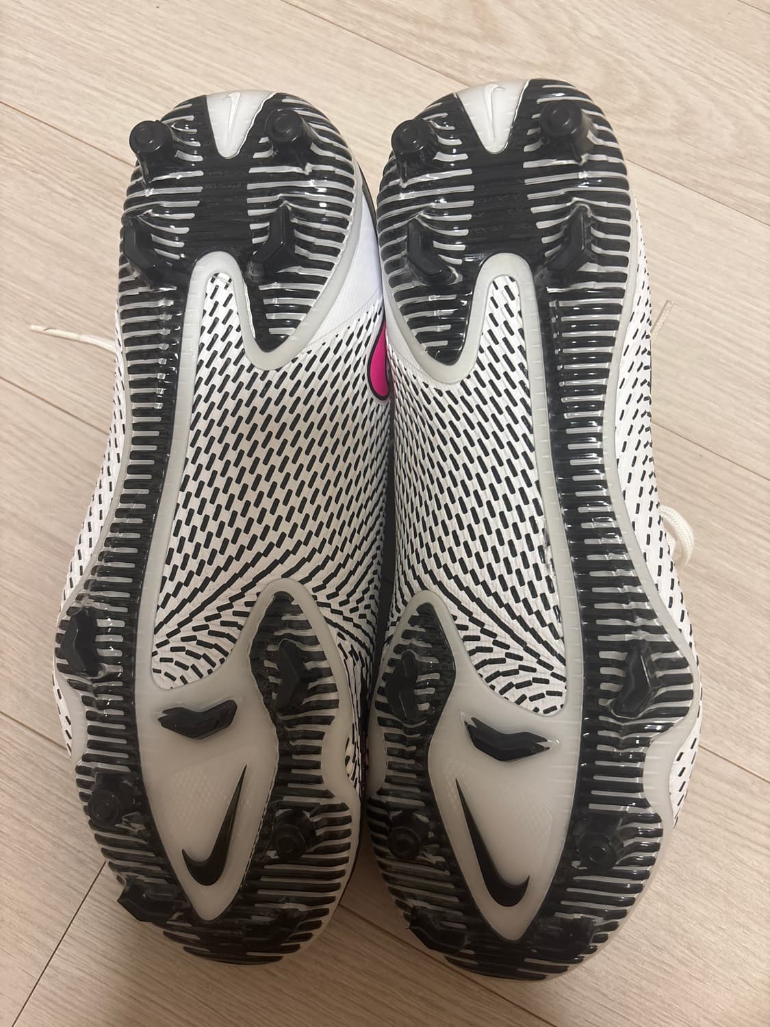 나이키 팬텀 GT 엘리트 FG 상품이미지2