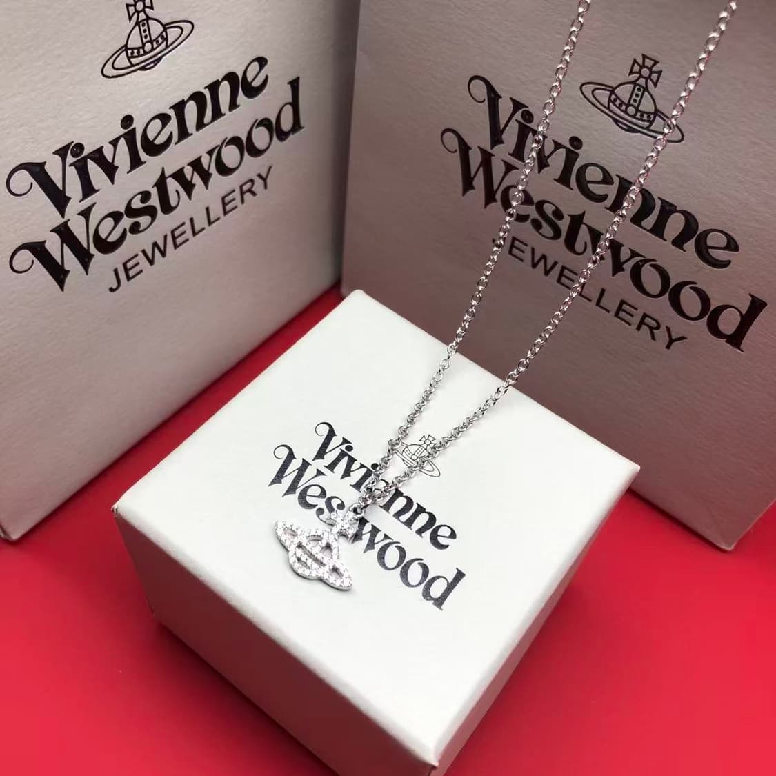 비비안 웨스트우드 Petite Orb Pendant Necklace 상품이미지5