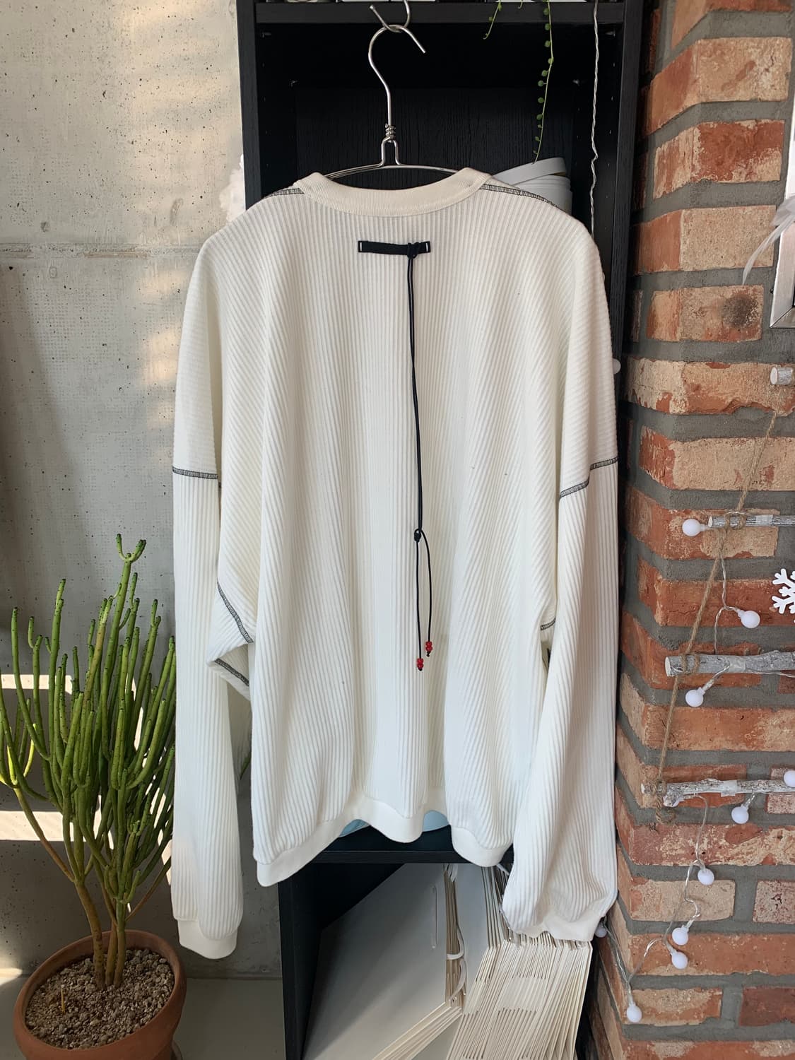 Ancellm 안셀름 오버사이즈 헨리 레일니트 슬리브 상품이미지2