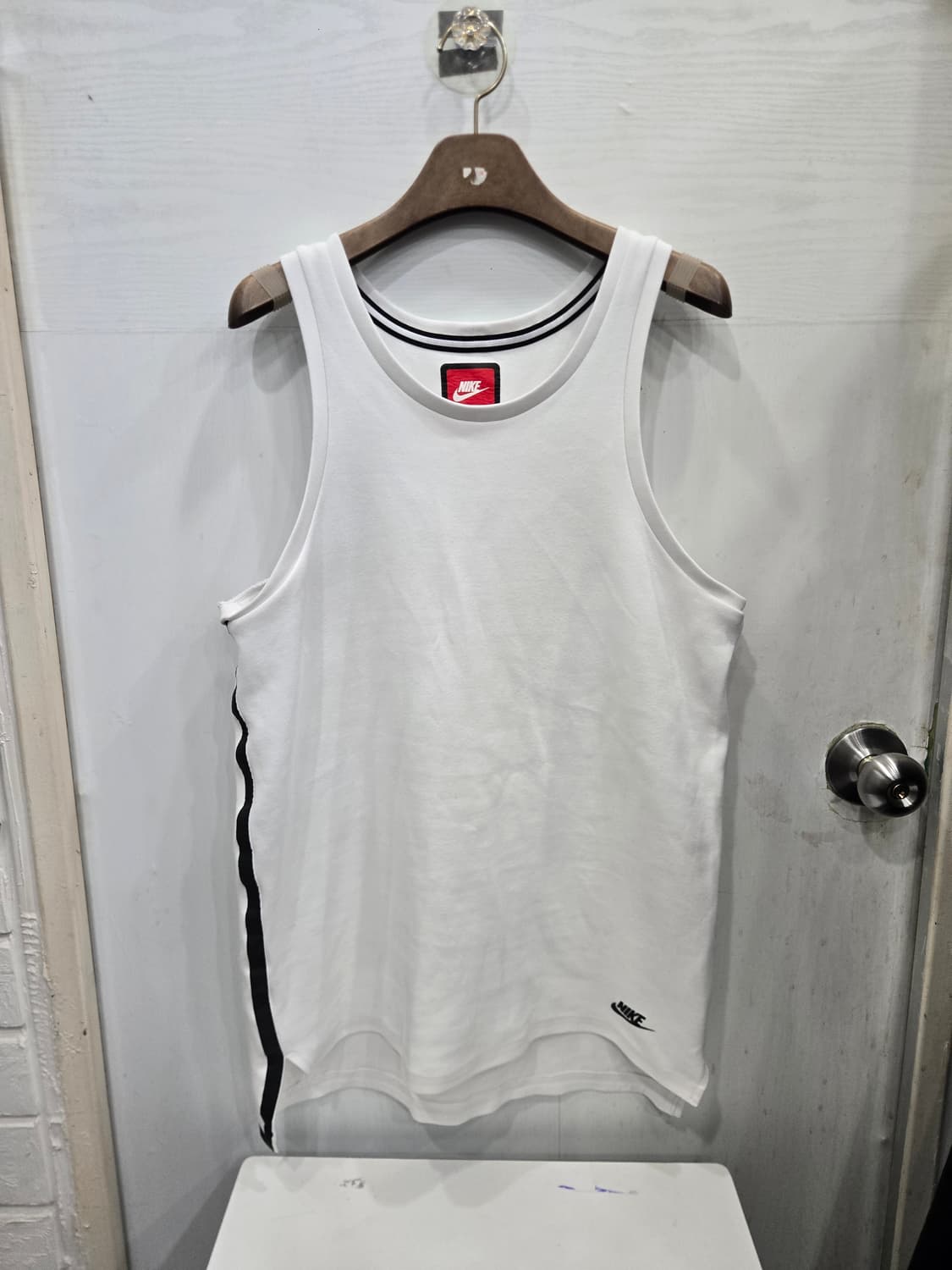 M,95 )) NIKE 나이키 나시티셔츠! 깔끔하고 예쁜 디자인~ 상품이미지1