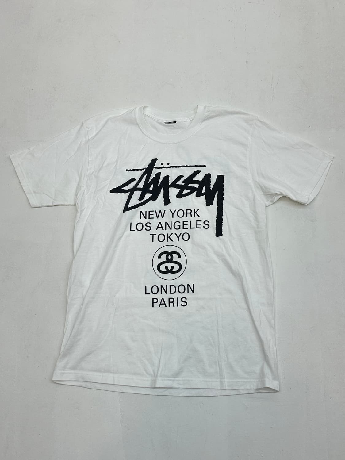 스투시 월드투어 티셔츠 화이트 상품이미지1