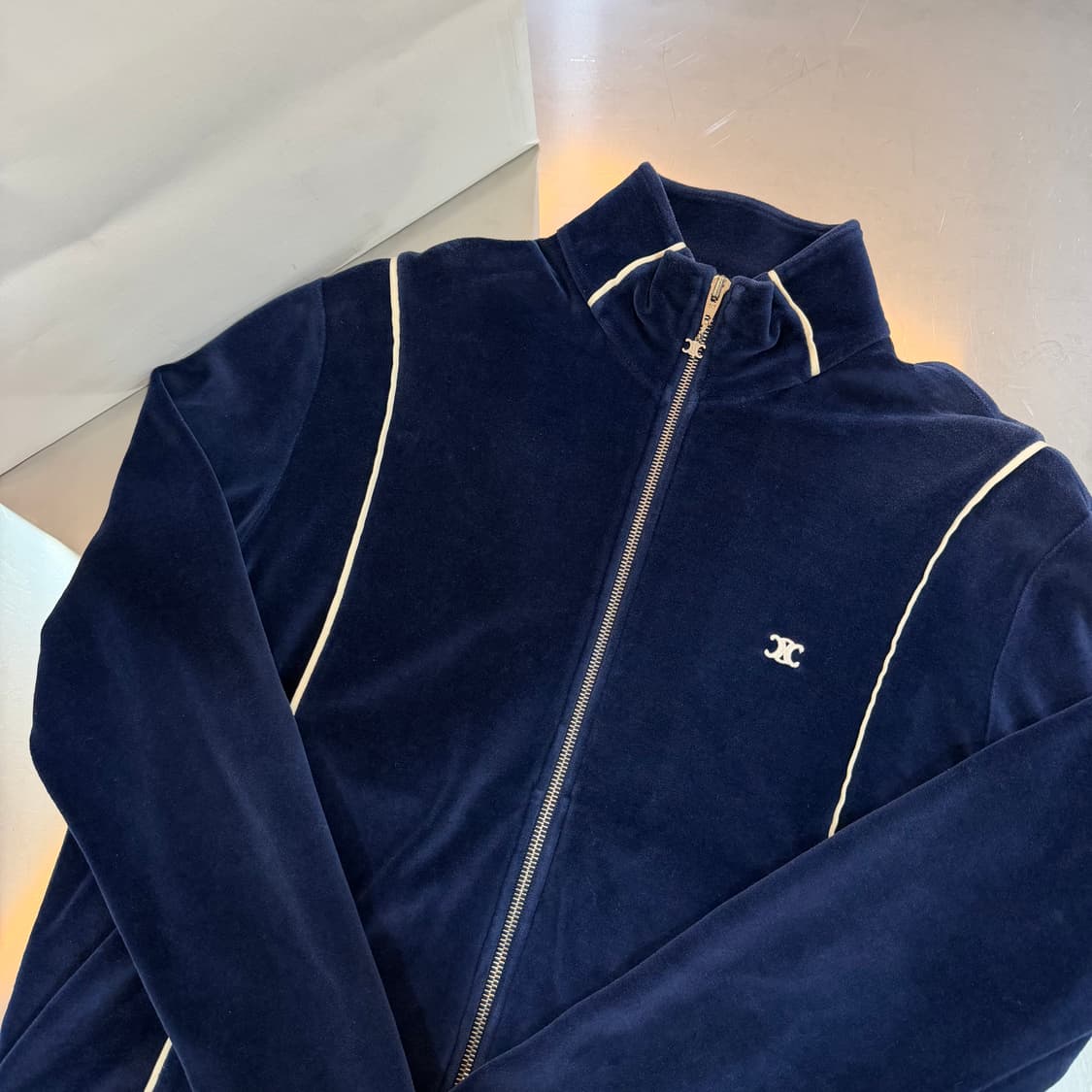 [리오브] 셀린느 트리오페 벨루어 트랙 벨벳 집업 상품이미지3