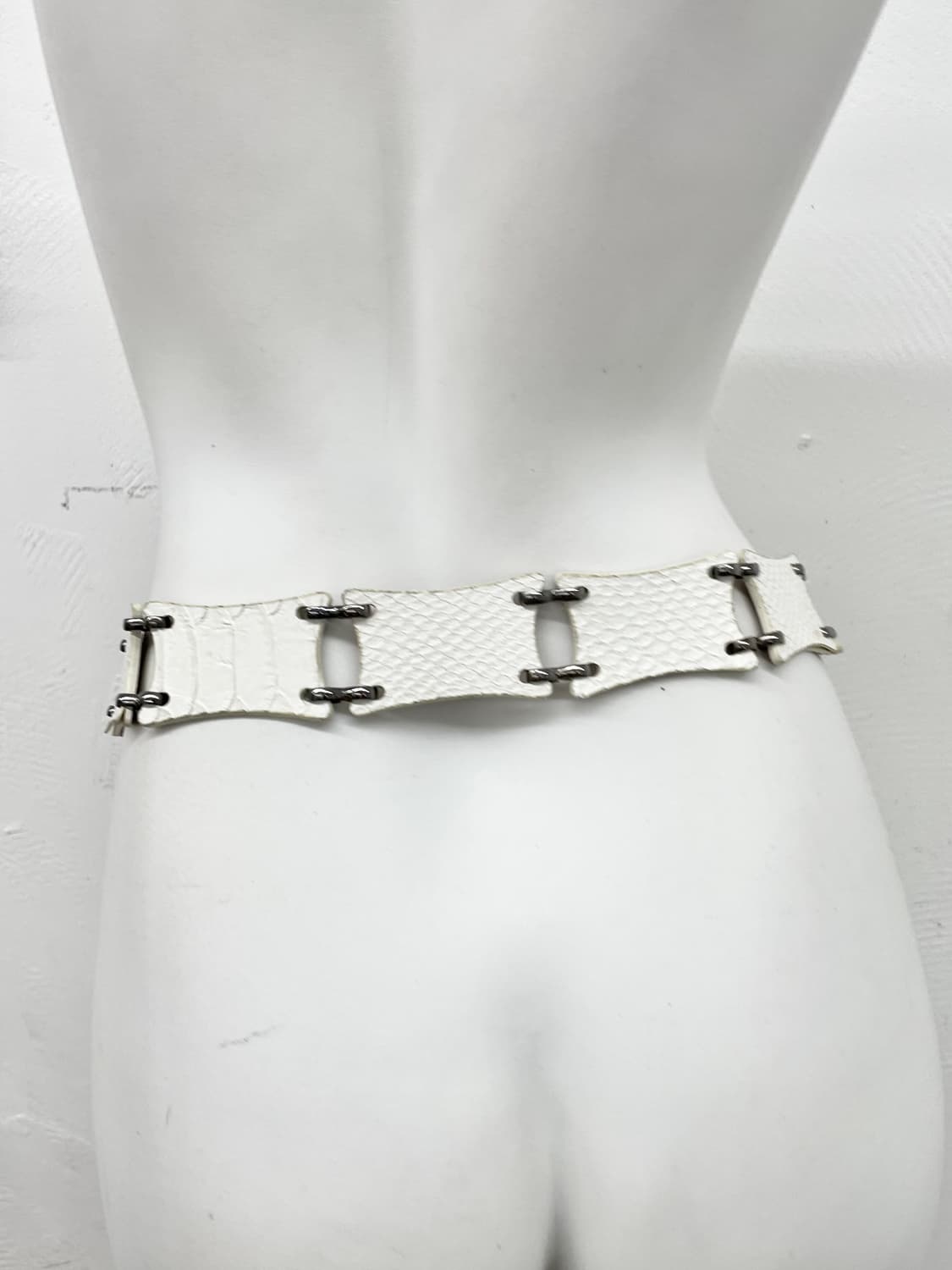 화이트페어리 큐빅 절개 와이드 벨트 상품이미지3