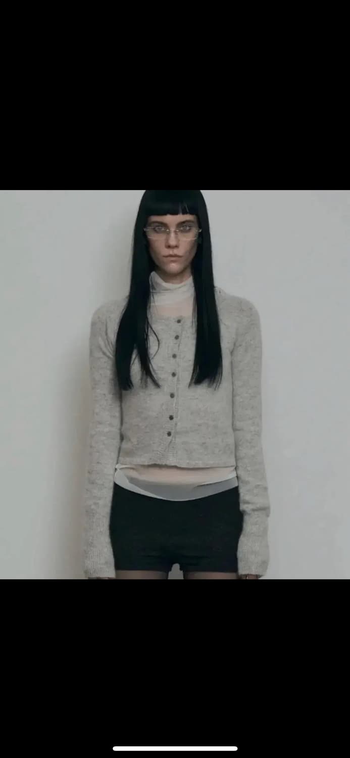 보헴서) 헤어리 라운드 넥 니트 가디건 (ivory) 상품이미지1