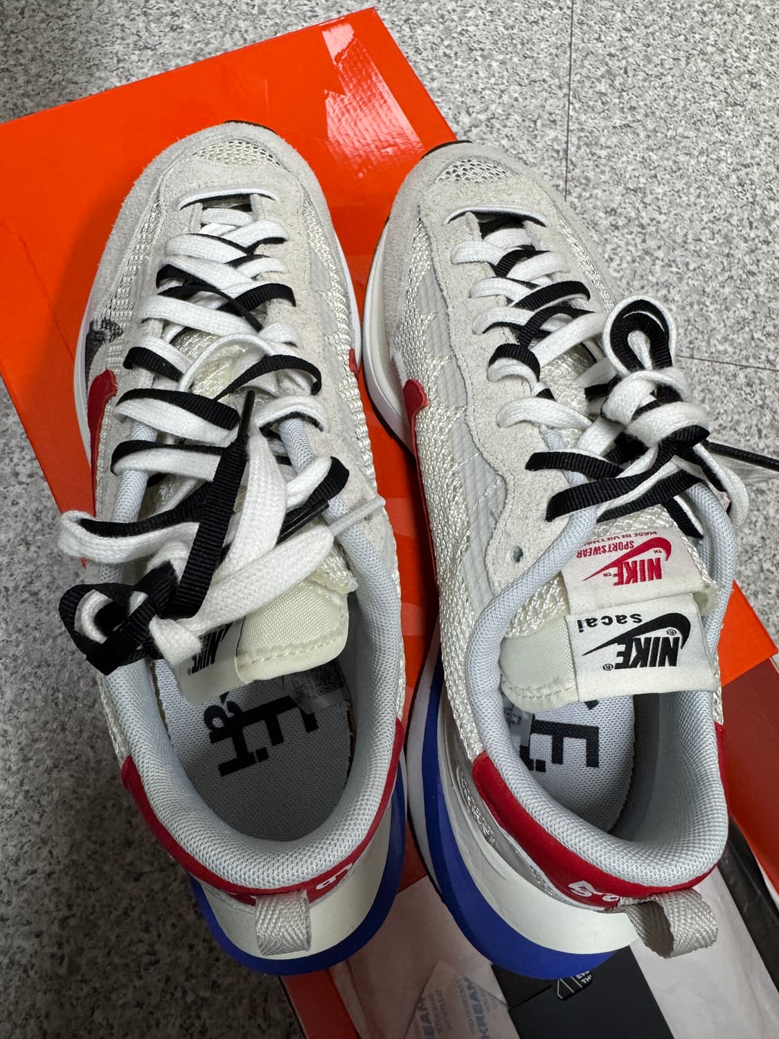 나이키 사카이 푸시아 275사이즈 팝니다 상품이미지4