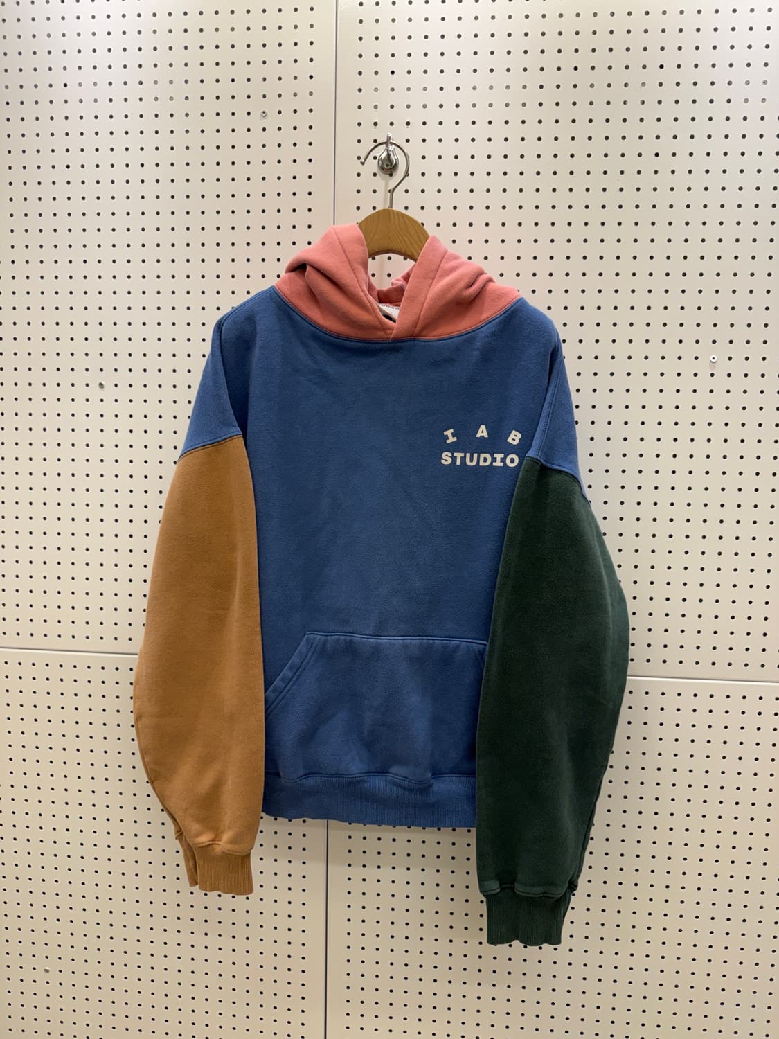 아이앱스튜디오 JTBC 협업 배색 후드티 U1423 상품이미지2