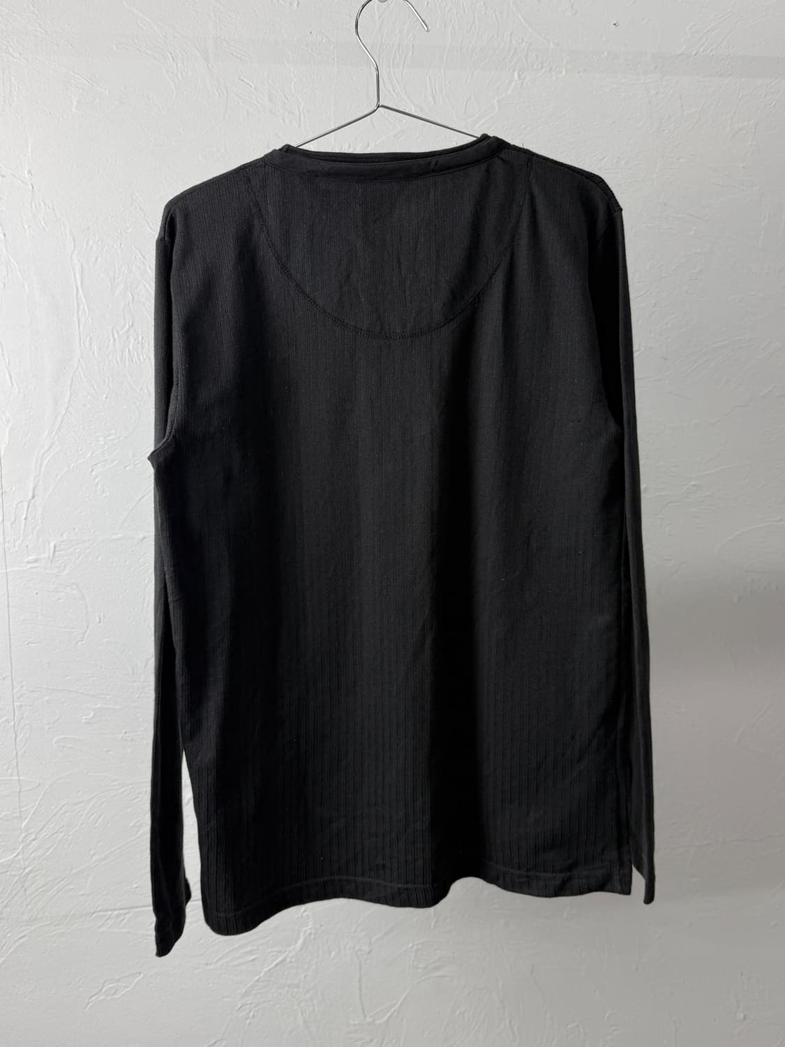 Amorte 헨리넥 스터드 롱 슬리브 상품이미지5