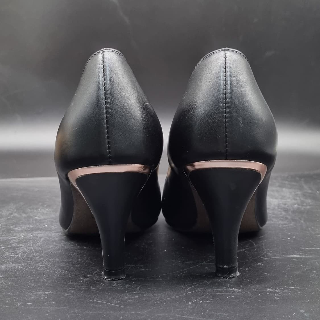 소다 블랙 여성펌프스힐 실사이즈225(굽7). 상품이미지4