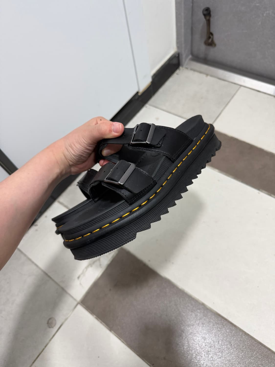 닥터마틴 마일즈 슬리퍼 상품이미지3