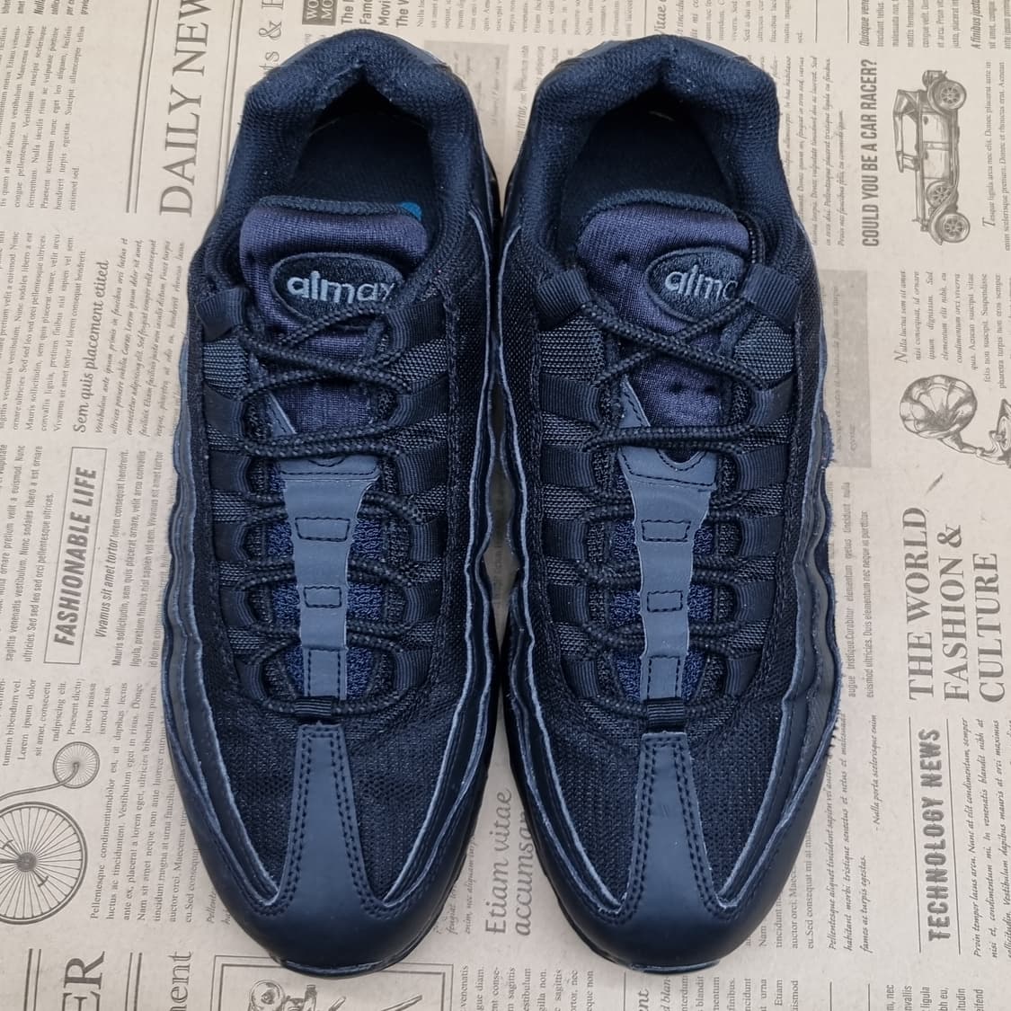 나이키 에어맥스 95 트리플블랙 운동화250 상품이미지2