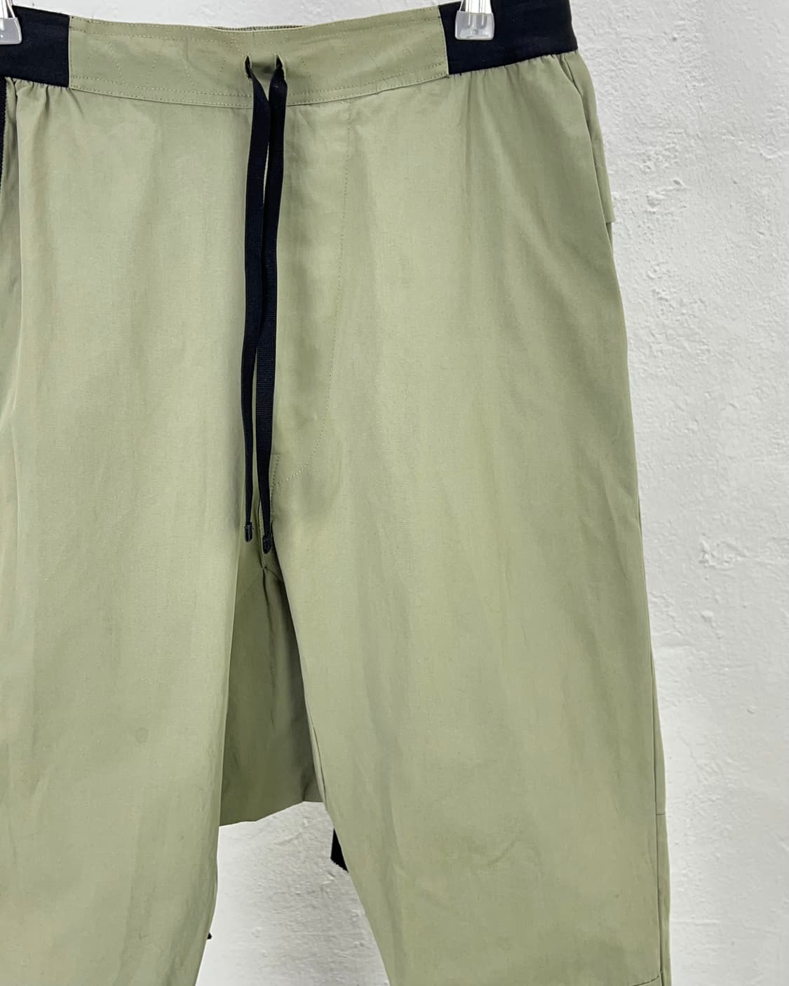 언래블 프로젝트 19ss 웨빙 드로코드 테이핑 카고 팬츠 상품이미지3