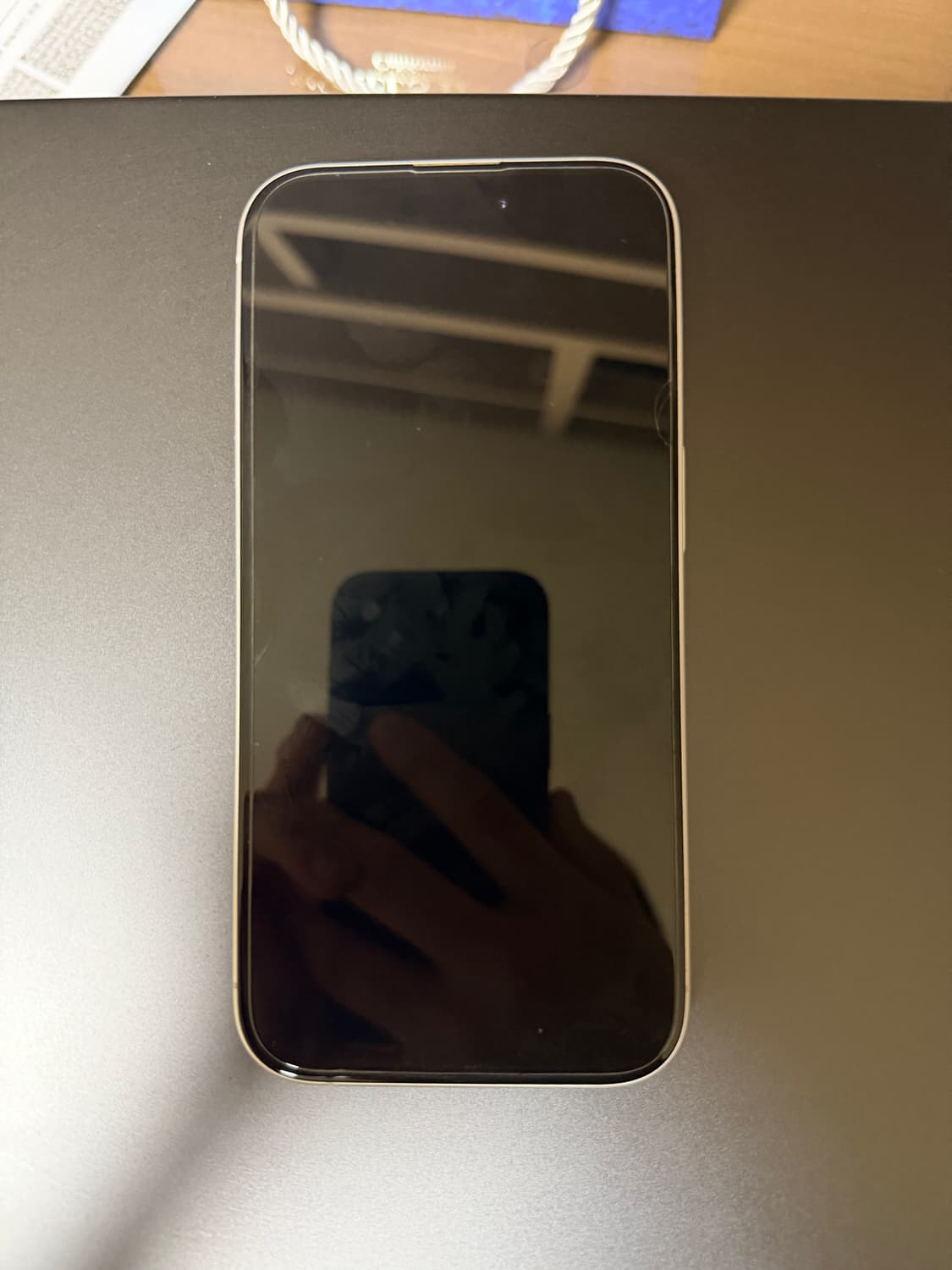 아이폰16 화이트 256gb 상품이미지2