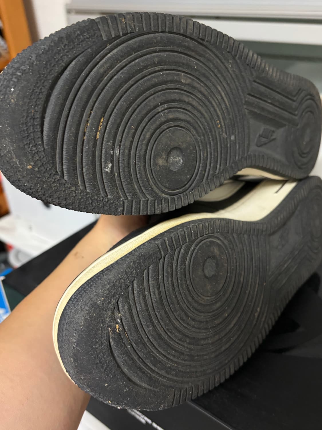 나이키 x 꼼데가르송 셔츠 x 슈프림 에어포스1 로우 275 상품이미지6