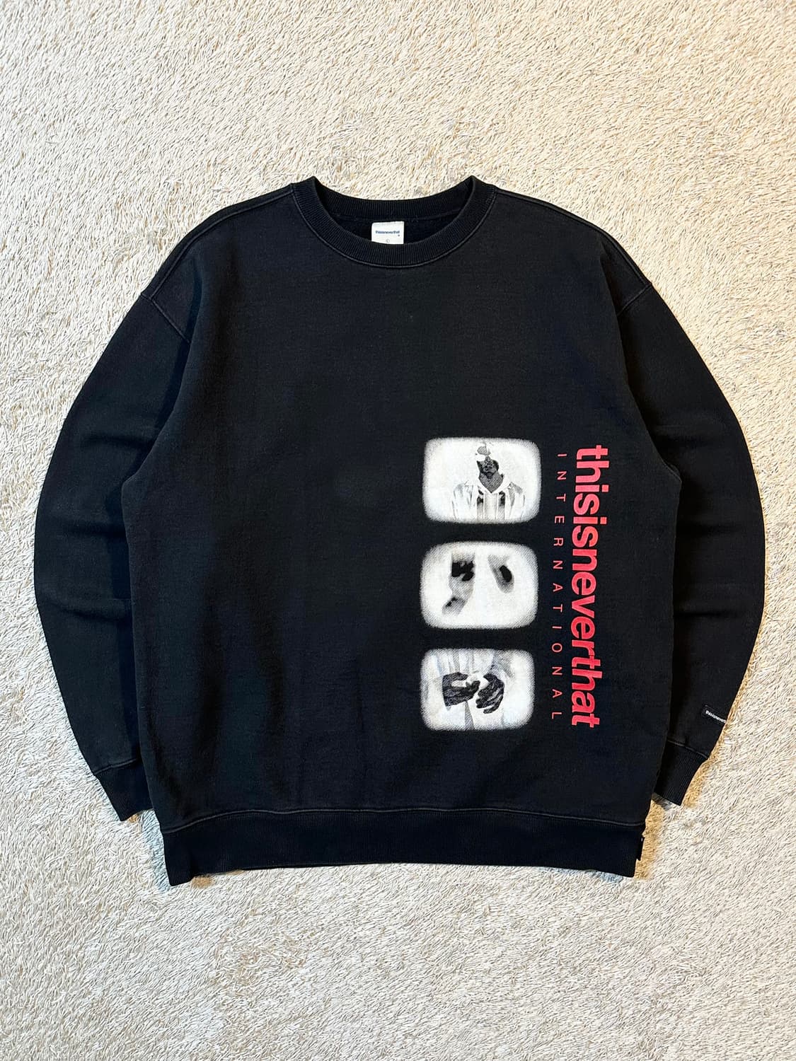 디스이즈네버댓 백로고 맨투맨 블랙 상품이미지1