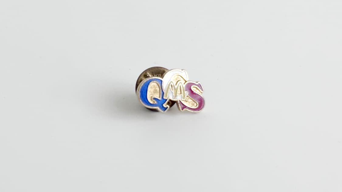 맥도날드 빈티지 크루 핀뱃지 라펠핀 ‘QCS’ 상품이미지4