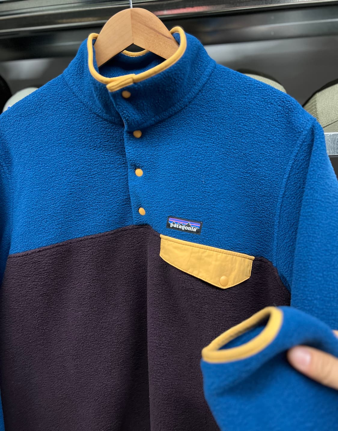 신칠라 플리스 풀오버 옵시디안 플럼 상품이미지5