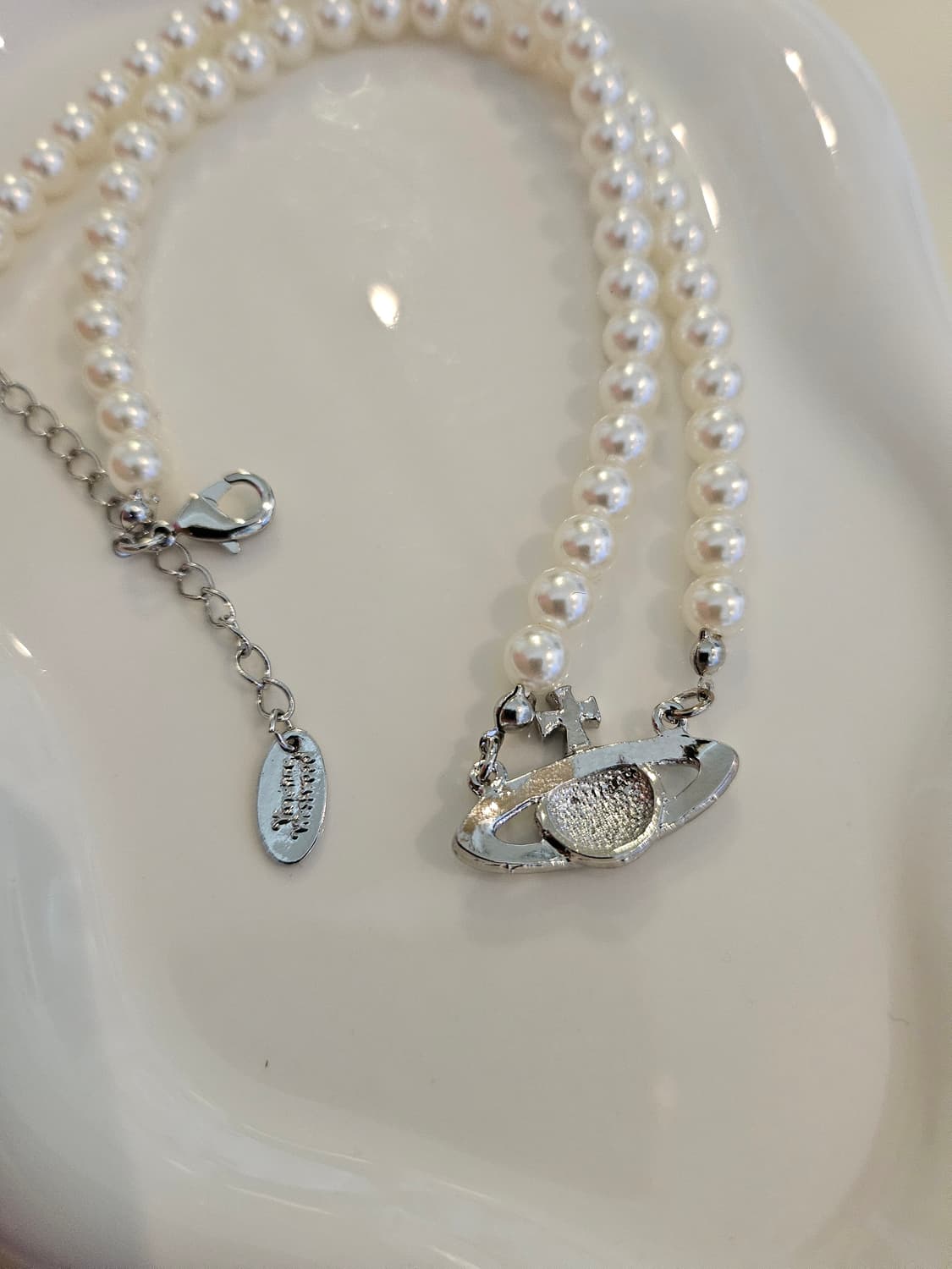 비비안웨스트우드 업사이클링 올큐빅 은장 진주 목걸이 상품이미지5