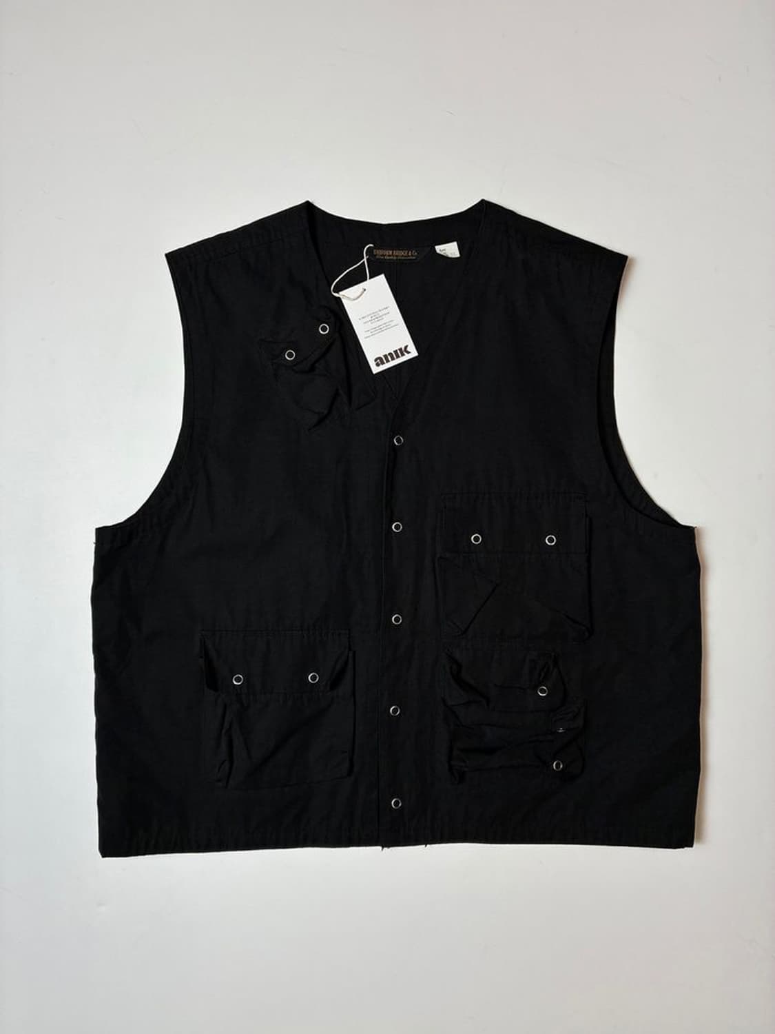 유니폼브릿지 18FW C-1 크롭핏 베스트 PN9349 상품이미지1