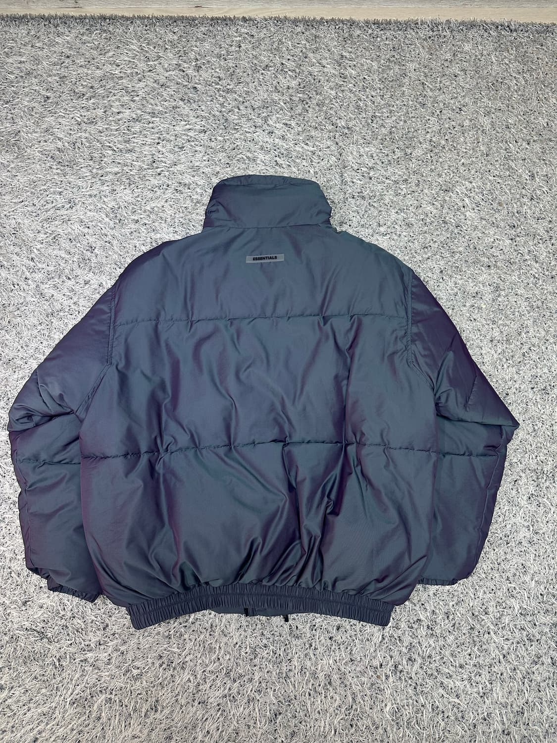 피어오브갓 에센셜 퍼퍼 패딩 이리디센트 상품이미지3