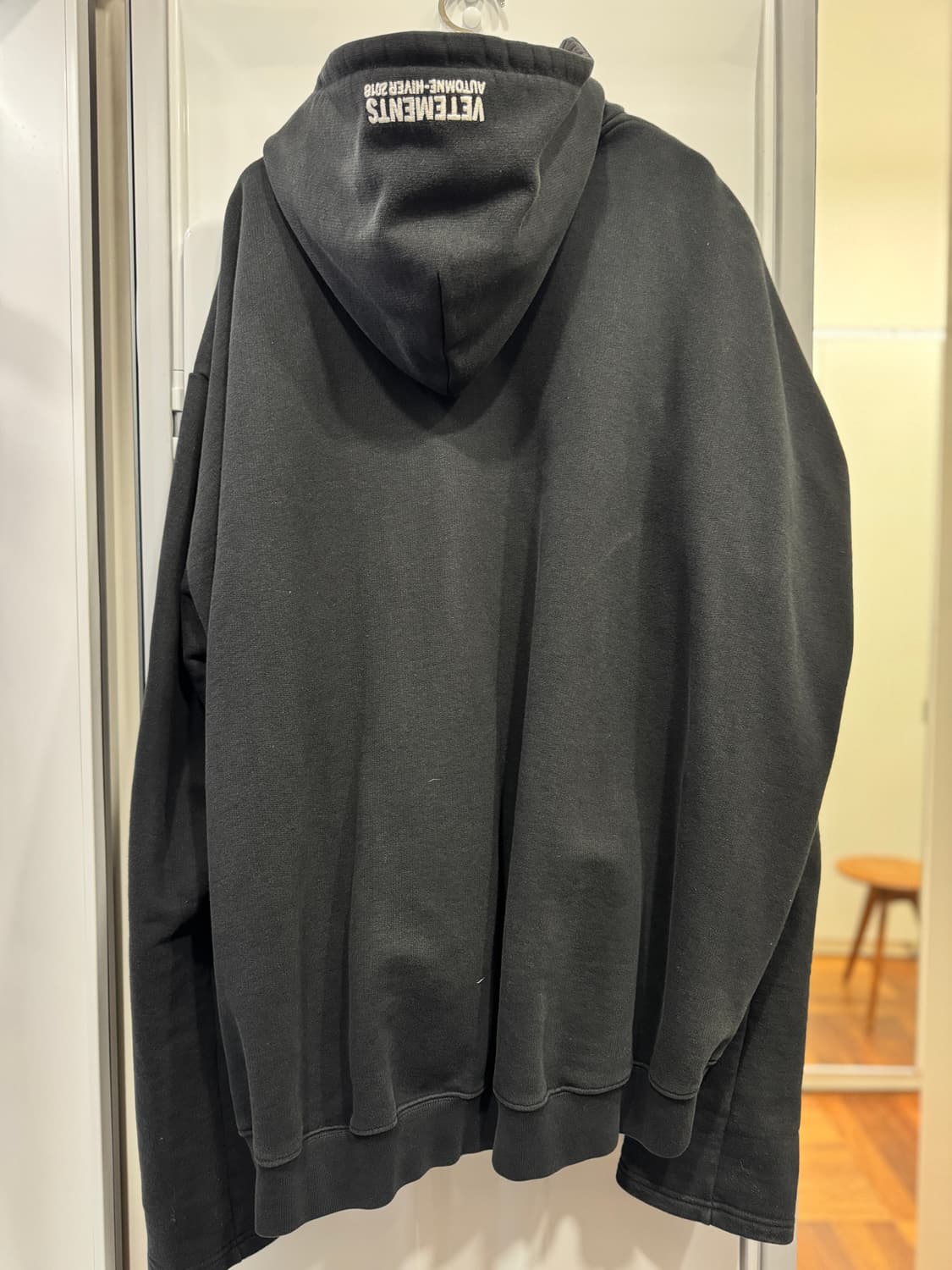 베트멍(Vetements) 18FW 타이타닉 키스 후드 집업 상품이미지2