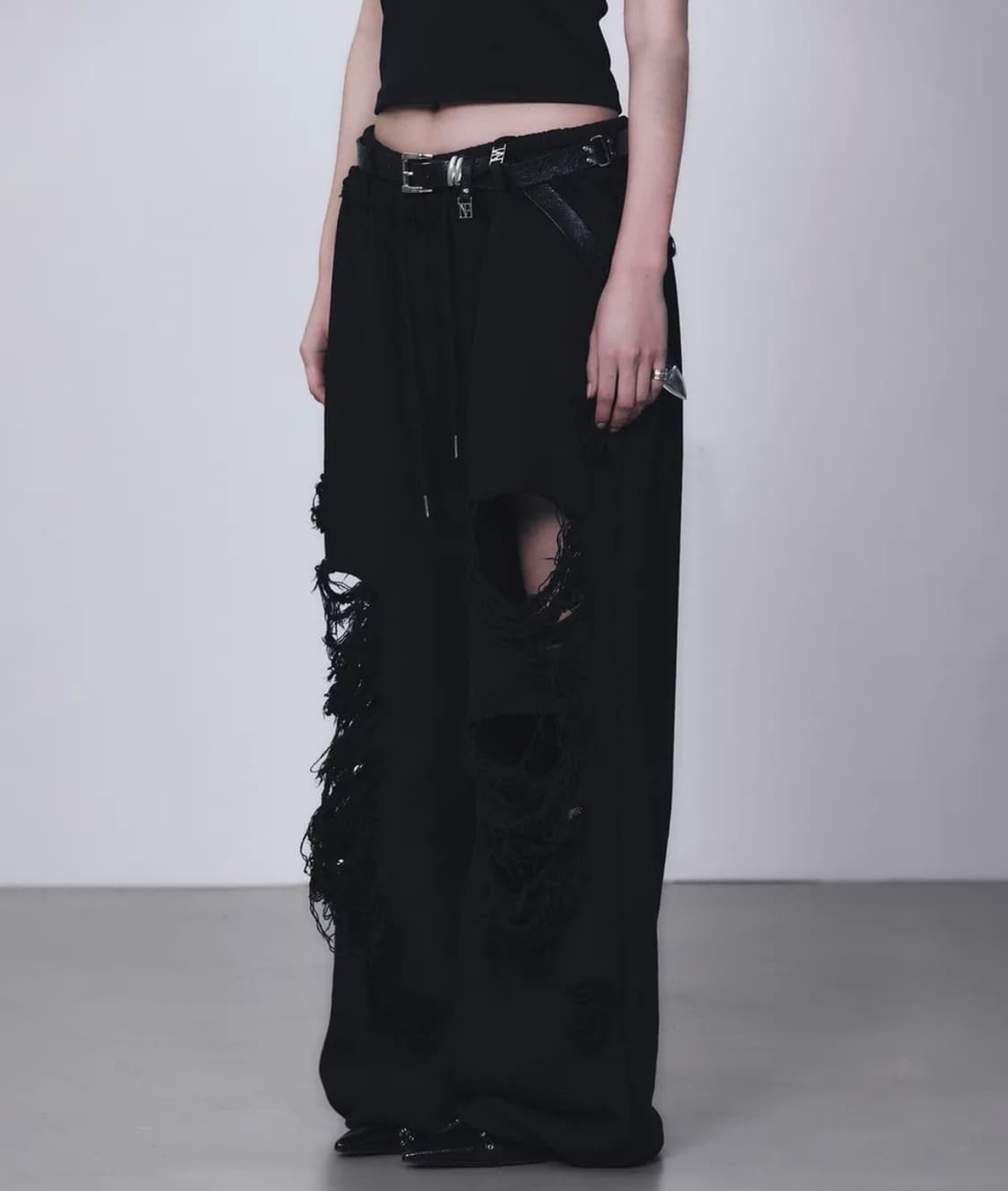 트리밍버드 스크래치 데미지 와이드 스웻팬츠 블랙 상품이미지2