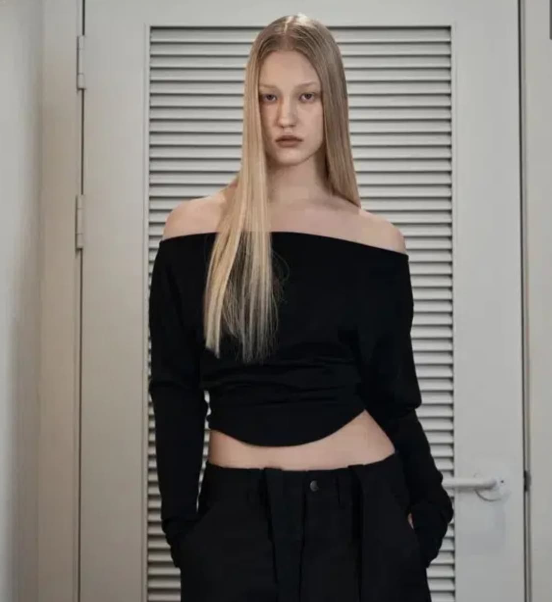플리즈노팔로우 Amy Unbal Shirring Top (Black) 상품이미지1