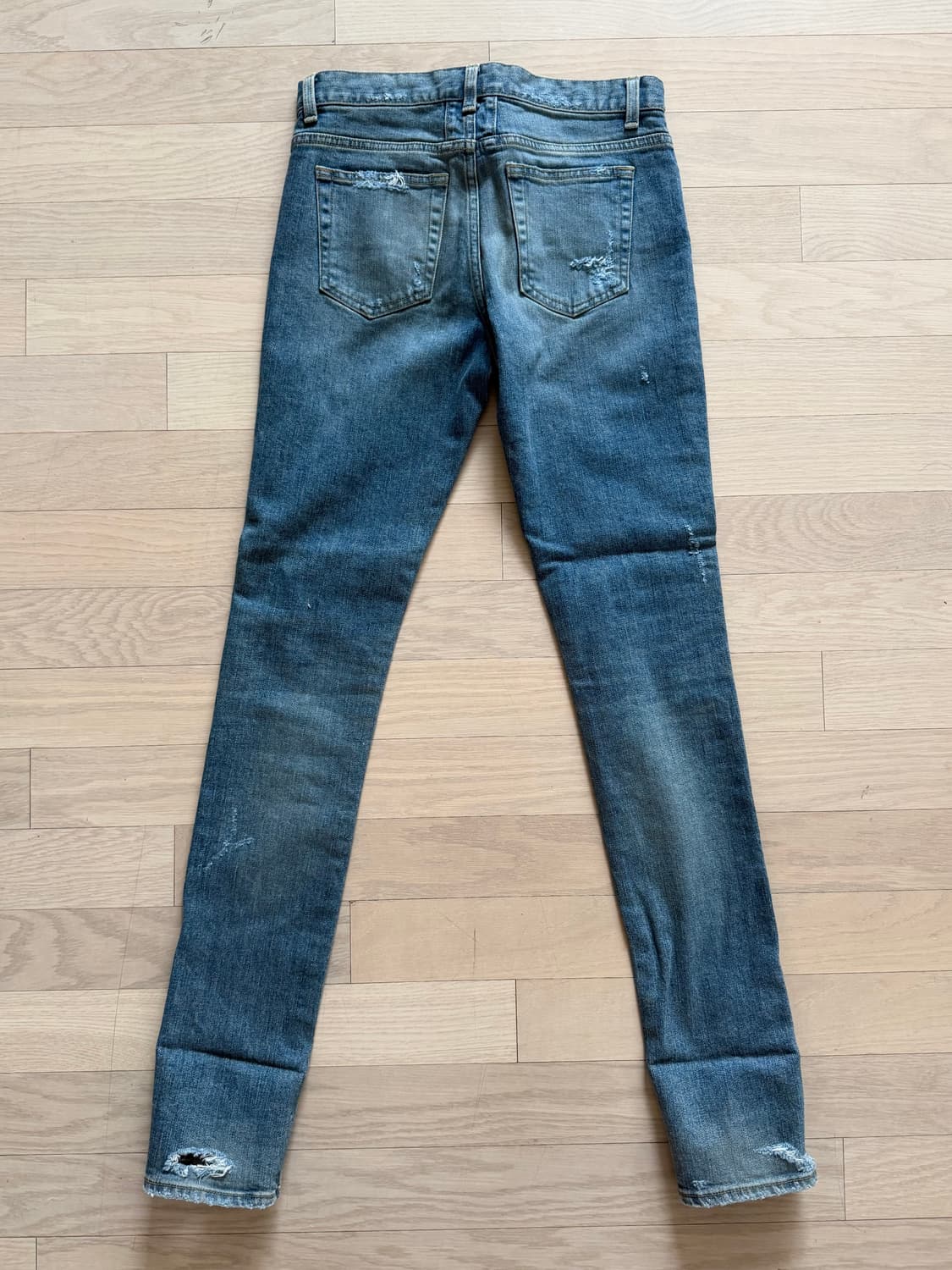 생로랑 디스진 상품이미지2