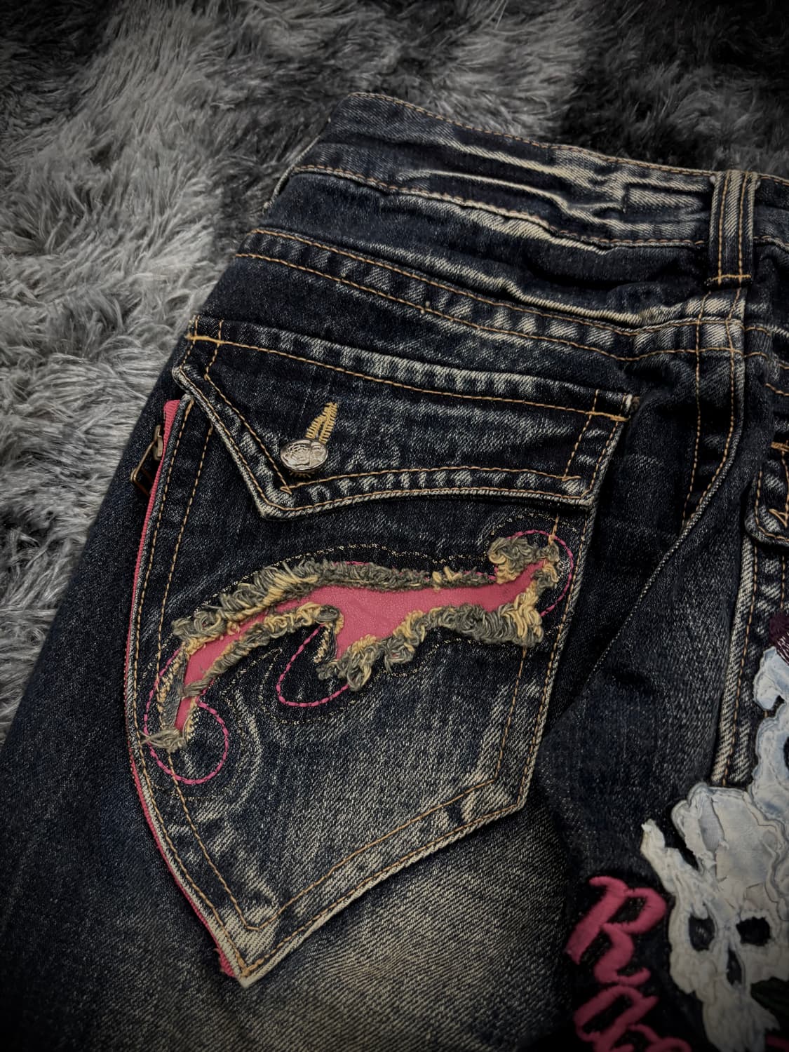 핑크 스컬 플라워 패치 부츠컷 워싱 데님팬츠 상품이미지6