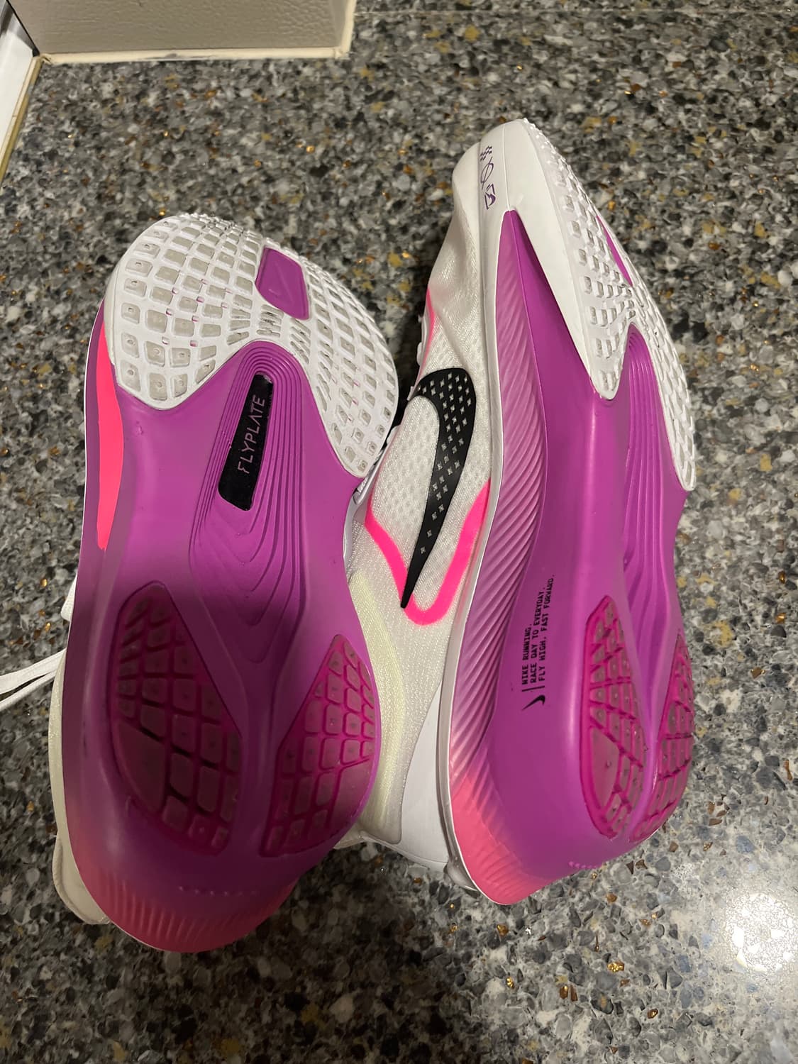 나이키 줌플라이6 상품이미지3