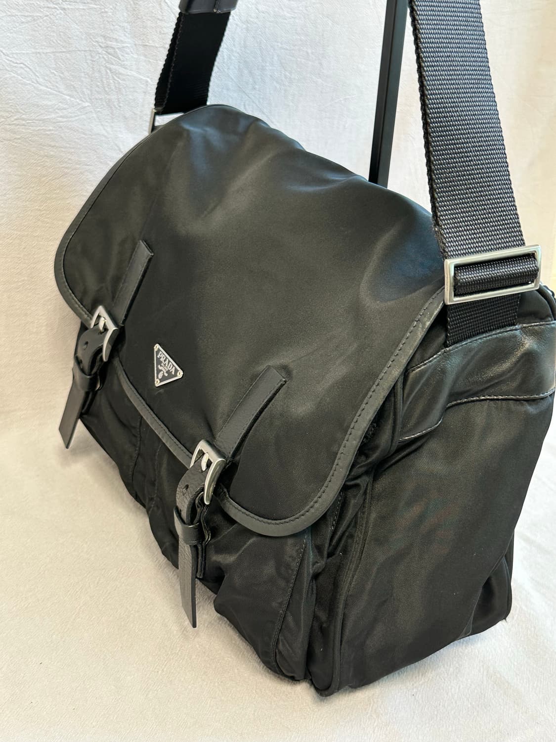 프라다 나일론 포코노 크로스백 메신저백 투포켓 버클 상품이미지2