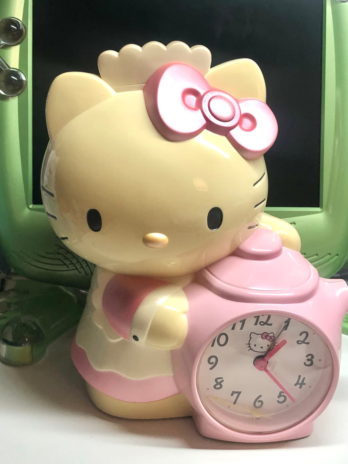 키티 메이드 탁상 시계 상품이미지1