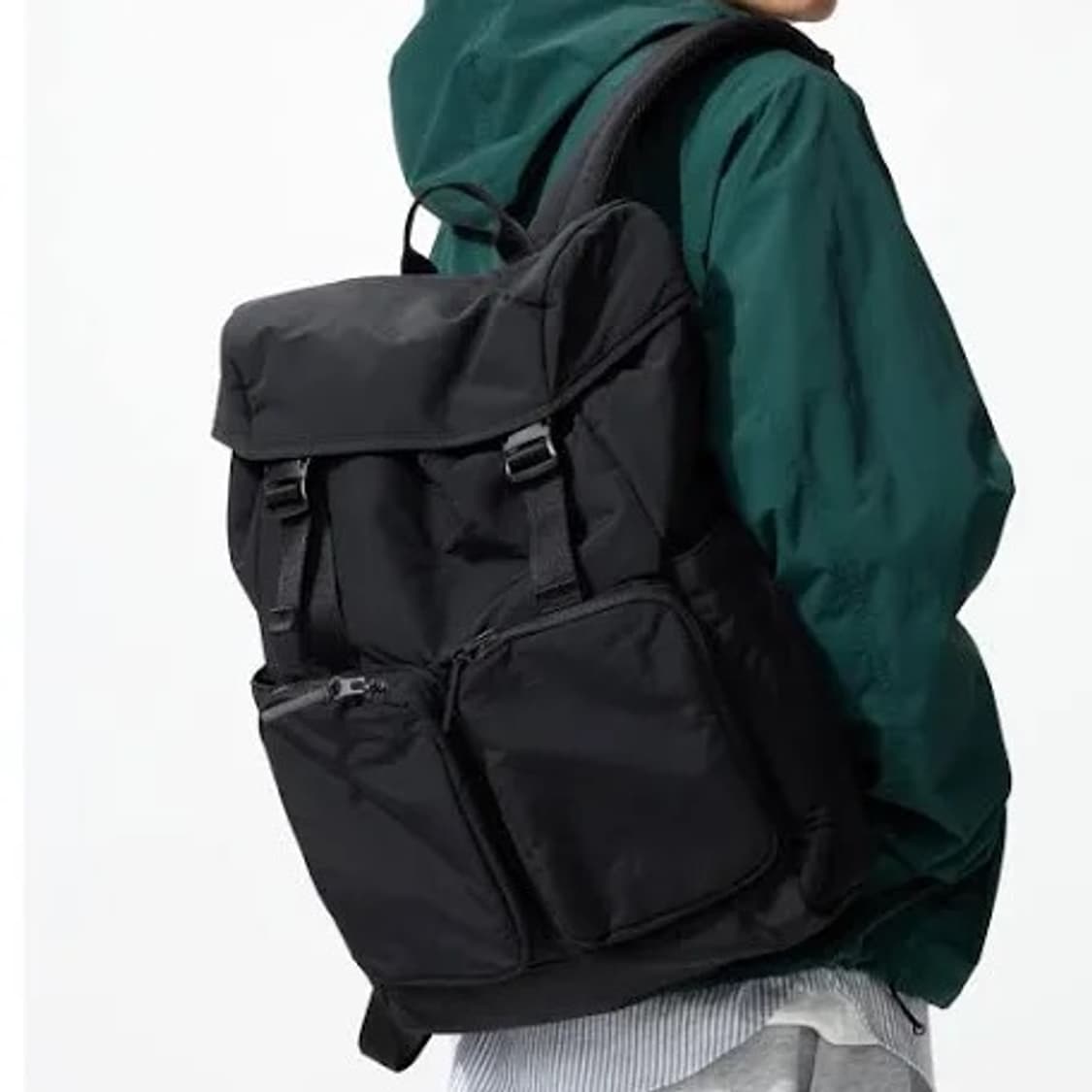 유니클로 멀티포켓 백팩 24L 상품이미지3